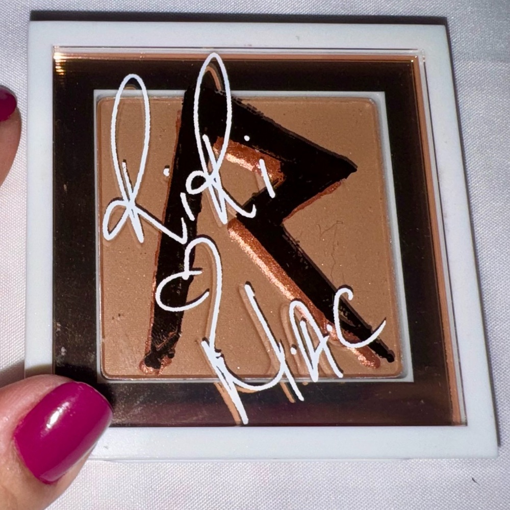 MAC x RiRi - Love, Rihanna Bronzing Powder✨LIMITED EDITION / Sold Out Bronzer! - Picture 3 of 10